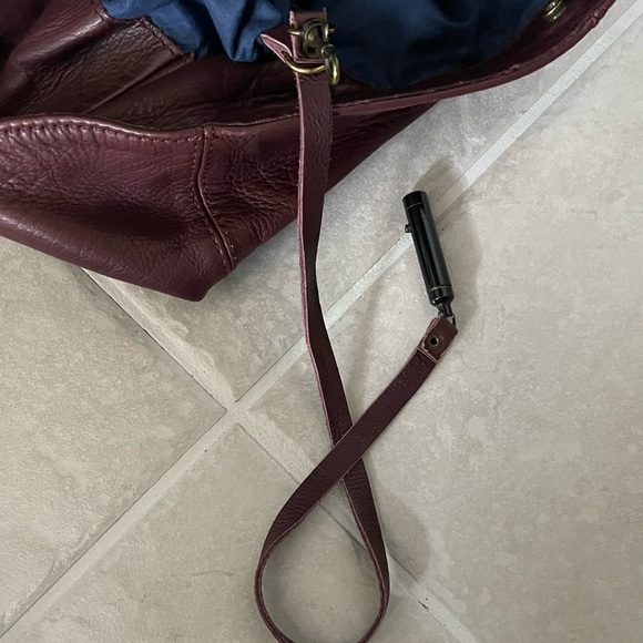 NWT - JEROME DREYFUSS “BOB” LEATHER HANDBAG (BURGUNDY) - Picture 9 of 14